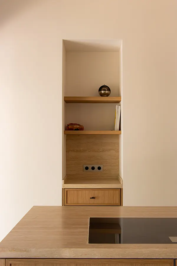 Plan de travail et plaque de cuisson